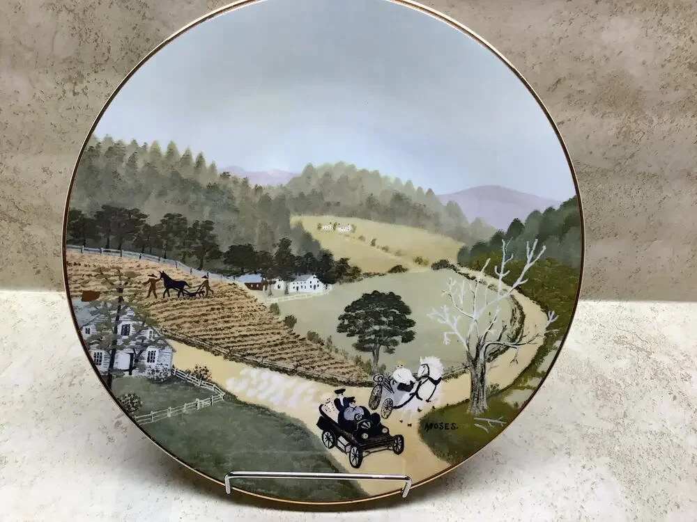 Collector Plate 'The Old Automobile' by Grandma Moses #788/5000